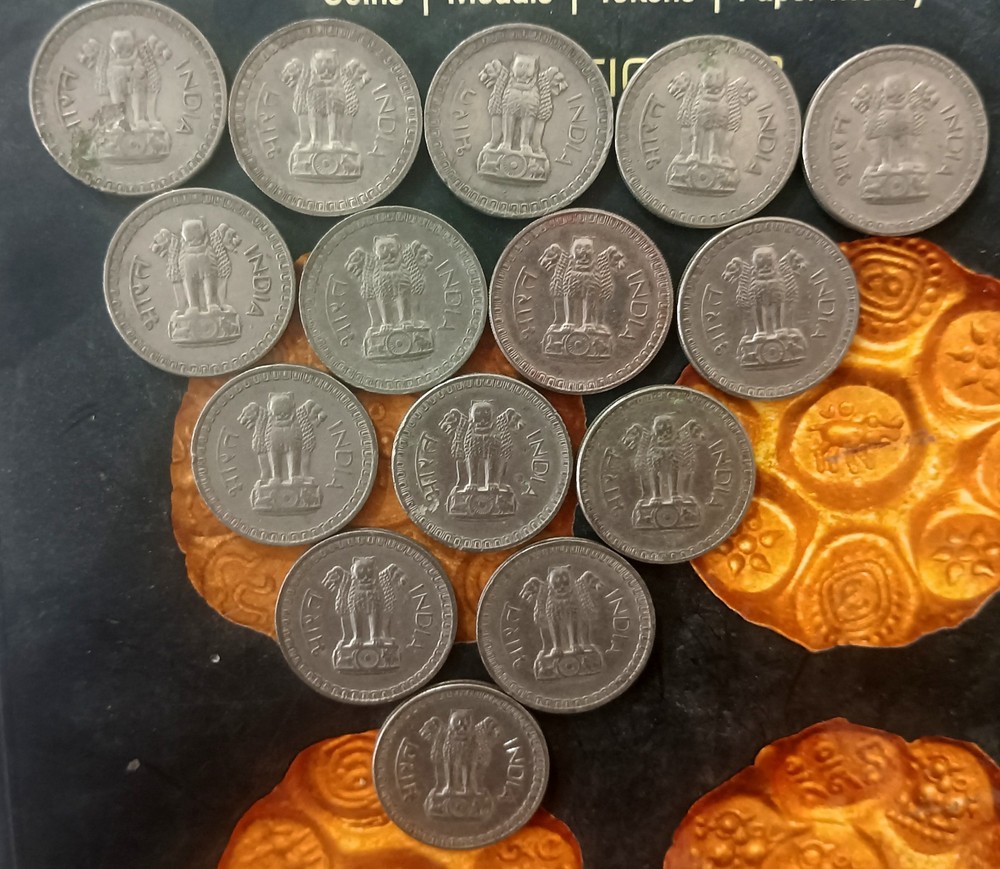 India Republic One Rupee 1962-C