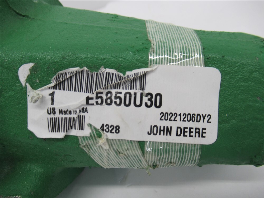 John Deere E5850U30 , Bucket Tooth Adapter