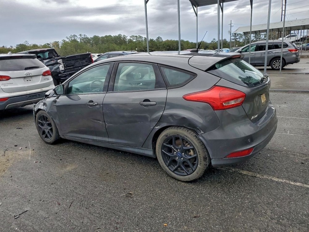 FOCUS 2016 Glove Box 4952436