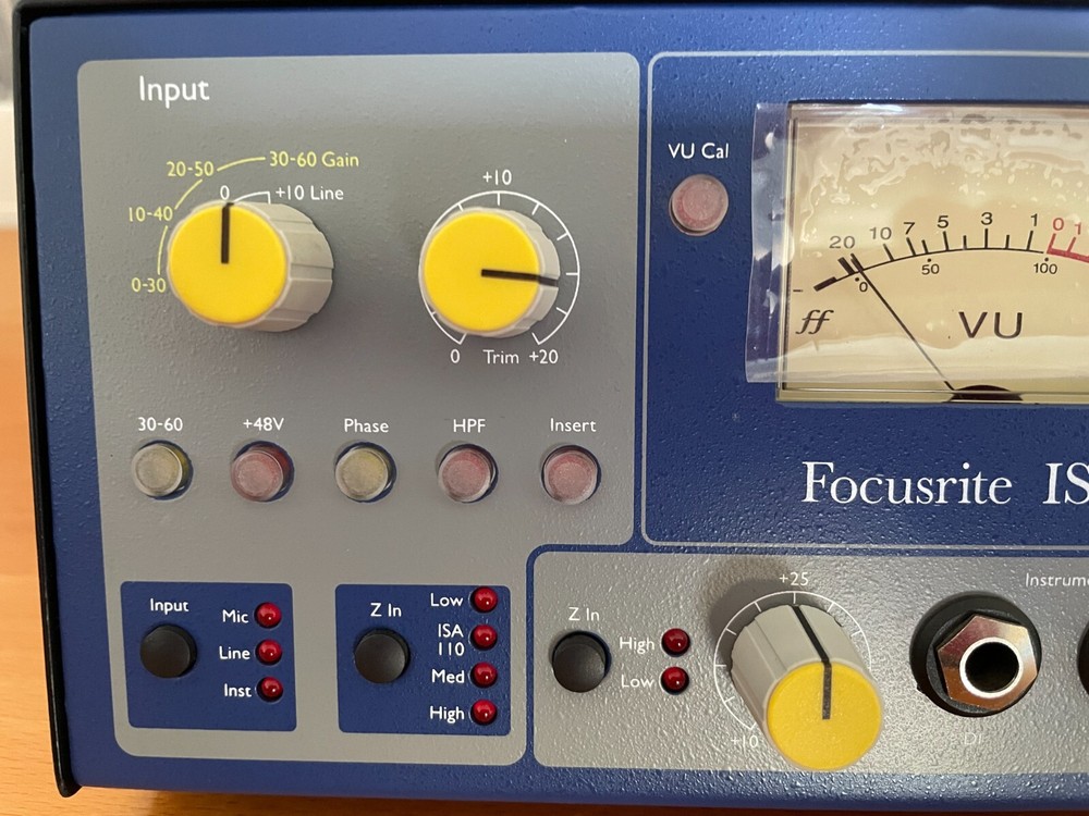 Focusrite Isa One - Microphone Preamp + Guitar/Bass DI Direct Interface