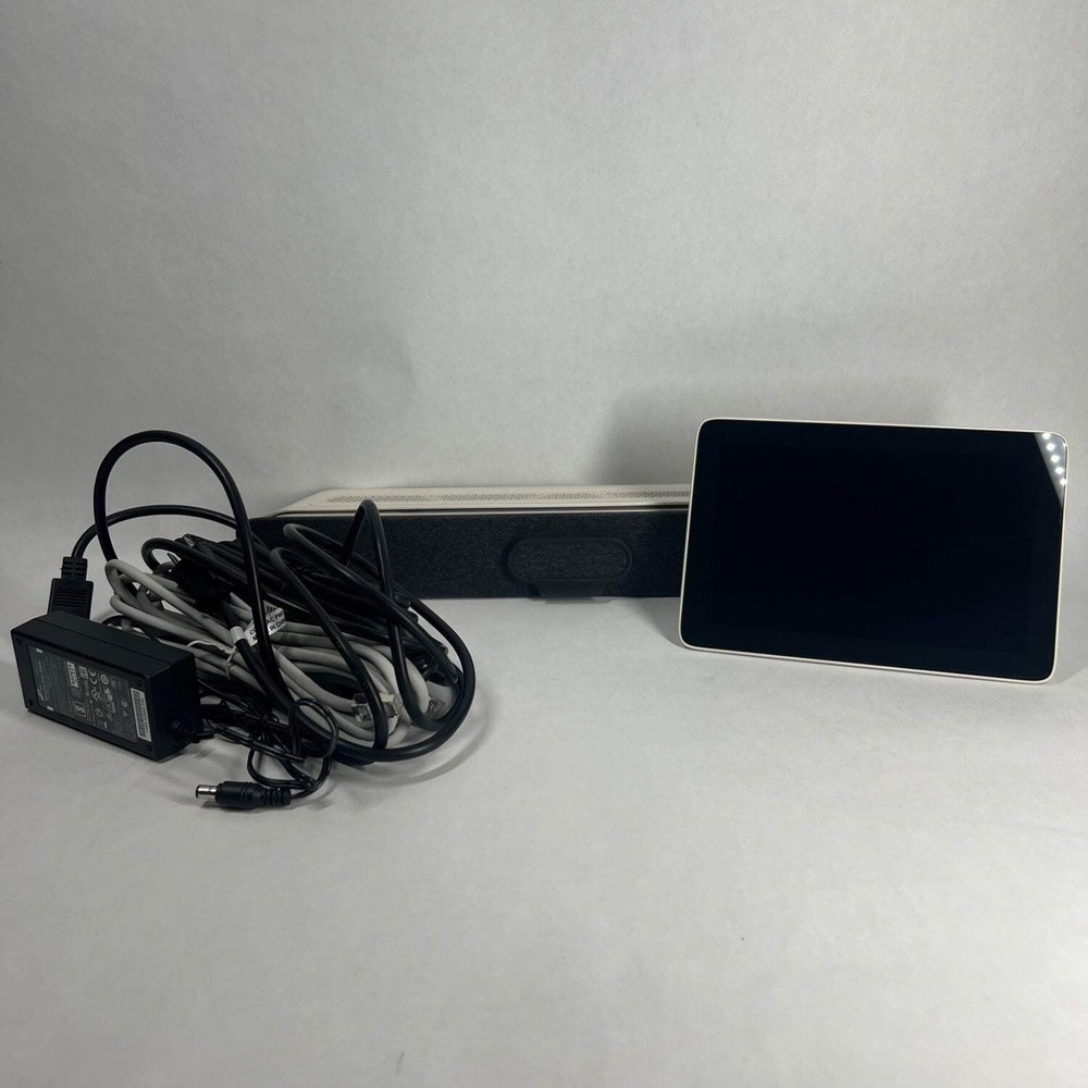 Poly Studio X30 Sound Bar P018