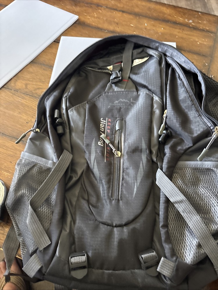 Back Pack Mid Size Jlan Feng (NEW)