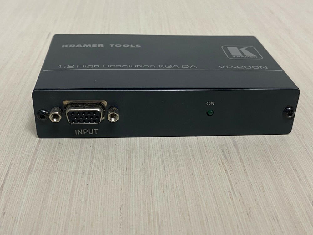 BB15: Kramer VP-200N 1:2 High Resolution XGA Distribution Amplifier