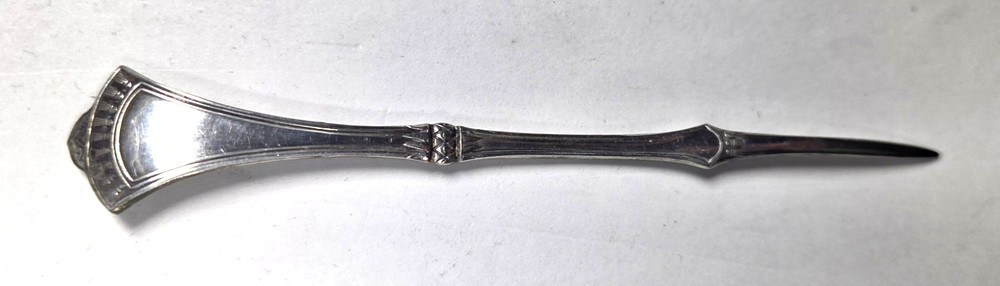 Rogers & Bro Solid Nut Pick CROWN Pattern Circa 1885