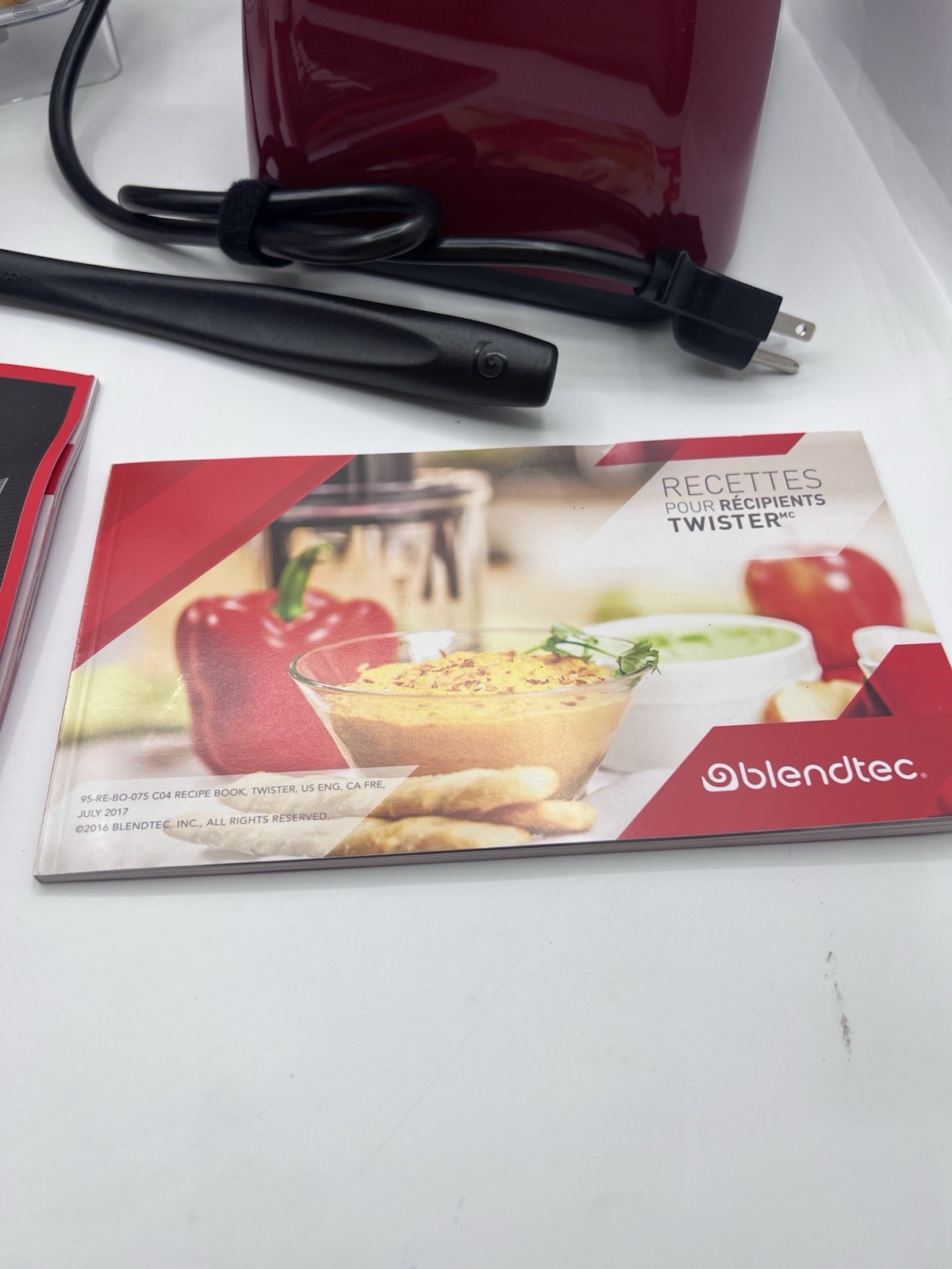 Blendtec CTB1 Designer 650 Professional-Grade Blender W/Mini Pitcher Complete