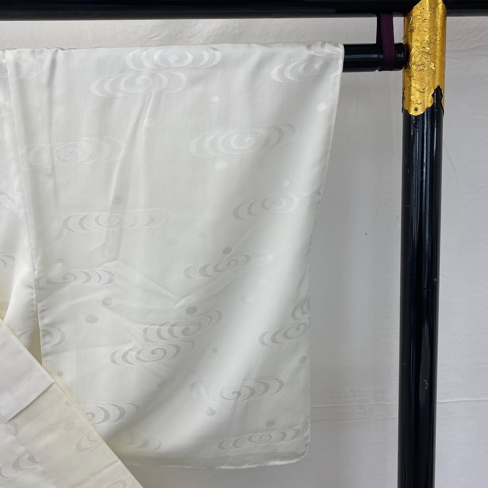 Japanese Vintage Kimono Juban Polyester White Traditional Authentic Length 53 in