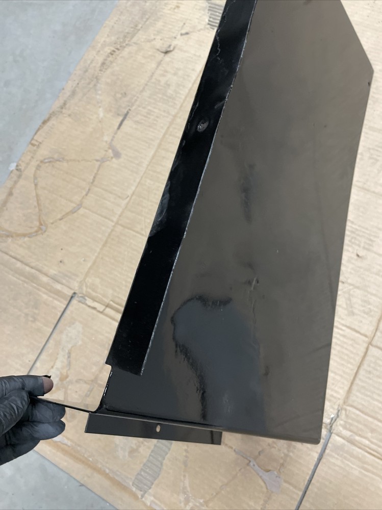 Peterbilt 379 sleeper heater guard cargo used