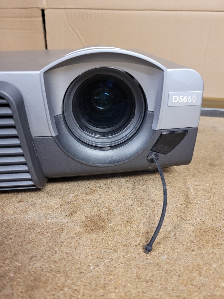 Benq DS660 Projector Faulty