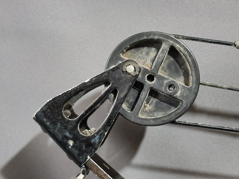 Ben Pearson Spoiler Compound Bow Spoiler 46" Long