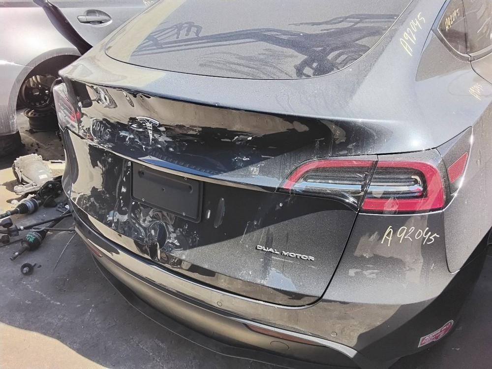TESLA Y 2021 Camera/Projector 131745
