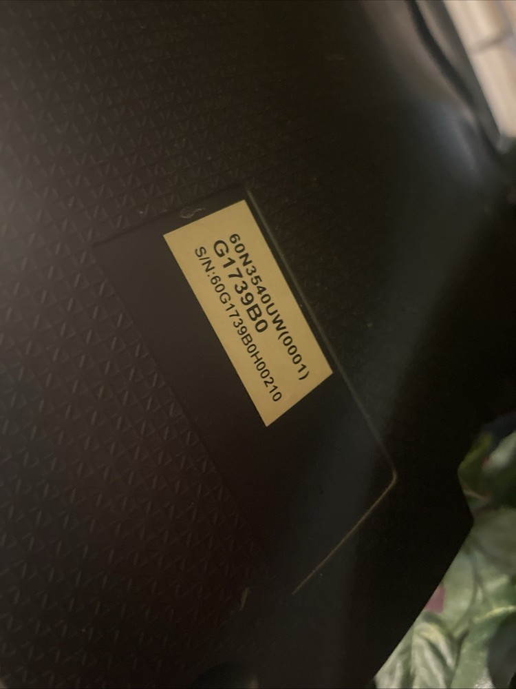 Smart Sharp Tv With Xbox One And Controller