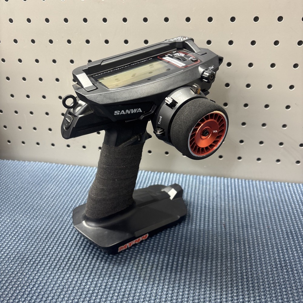 Sanwa MT-44 Transmitter