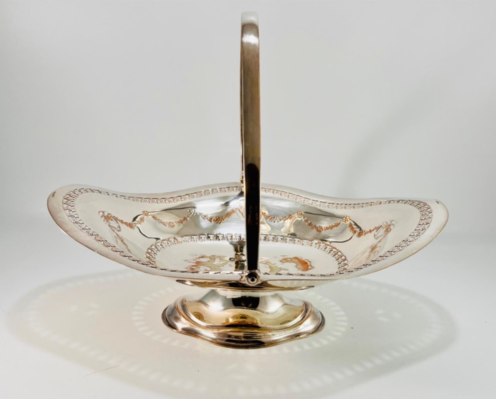Vintage EPNS Silver Plated Footed Fruit Cake Bread Basket w/ Swing Handle