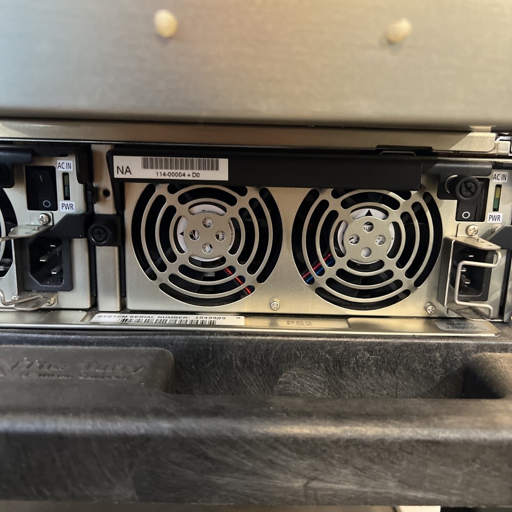 NetApp R200 Controller Head Unit Disk Array System