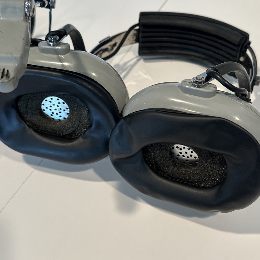 Soft Comm Concept Industries Pilot Headphones Headset Model C-40 Untested