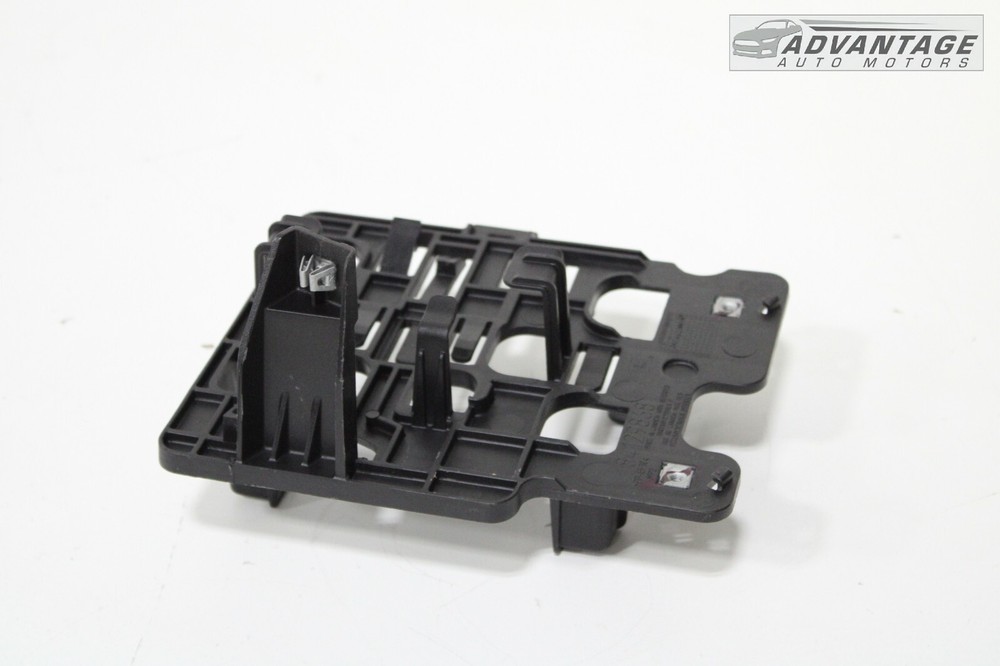 2019-2023 CHEVROLET BLAZER COMMUNICATION INTERFACE MODULE BRACKET 84129868 OEM