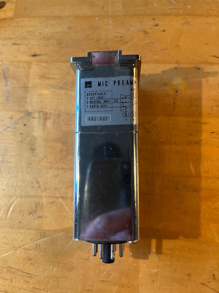 TOA Mic Preamp Unit HAU-60F