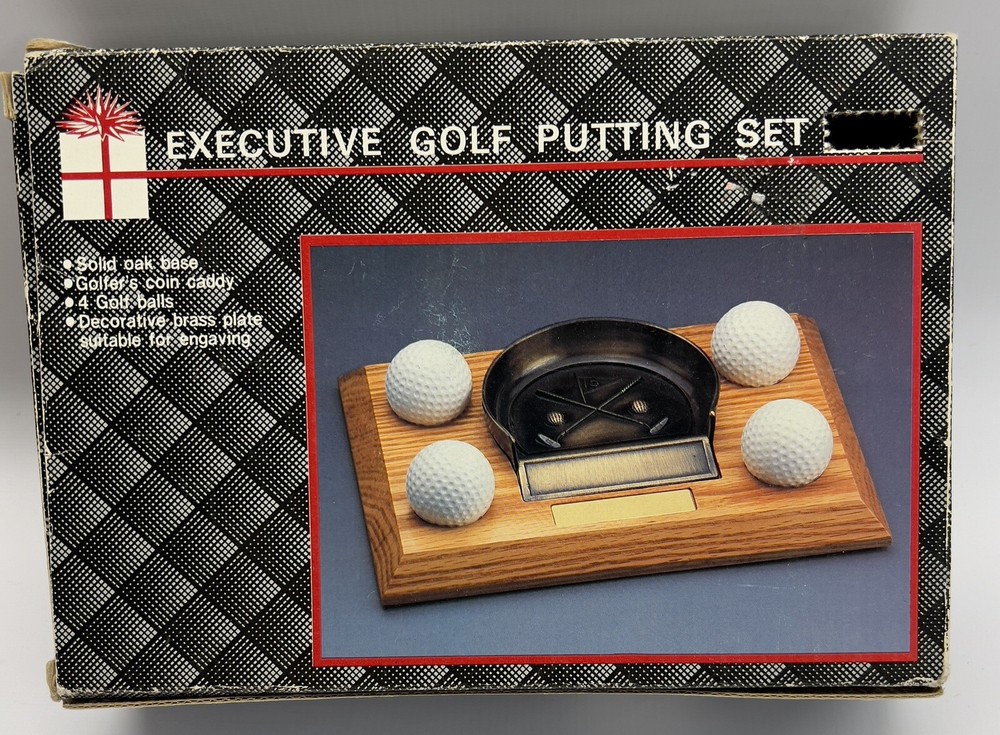 Executive Golf Putting Set For Home or Office - Solid Oak, Coin Caddy Golf Balls