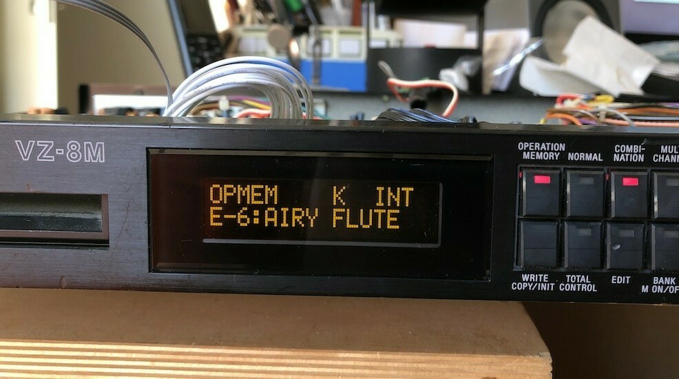 Casio VZ-8M (Super Enhanced Black) PMVA LED Display !