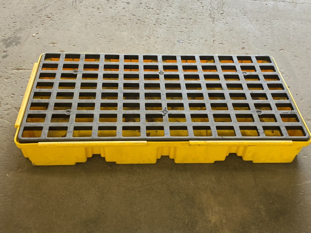 DRUM SPILL CONTAINMENT
