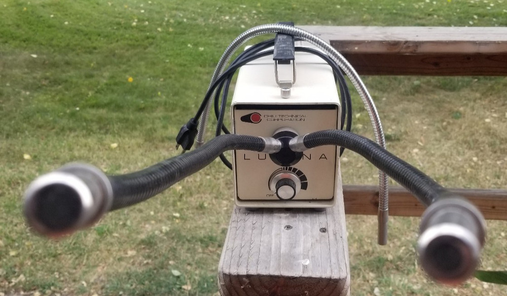 LUMINA FO-150 CHIU Technical Fiber Optic Light Source Illuminator High Intensity