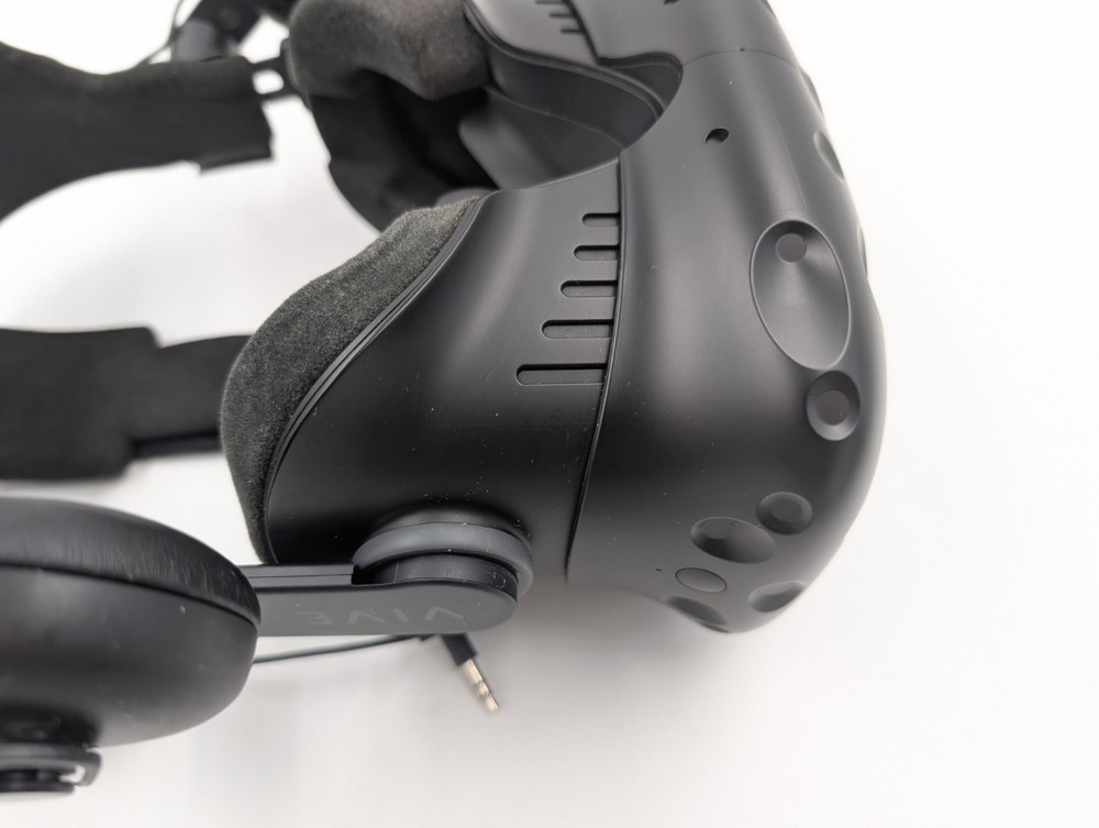 HTC Vive Virtual Reality Replacement Headset Only (260094)