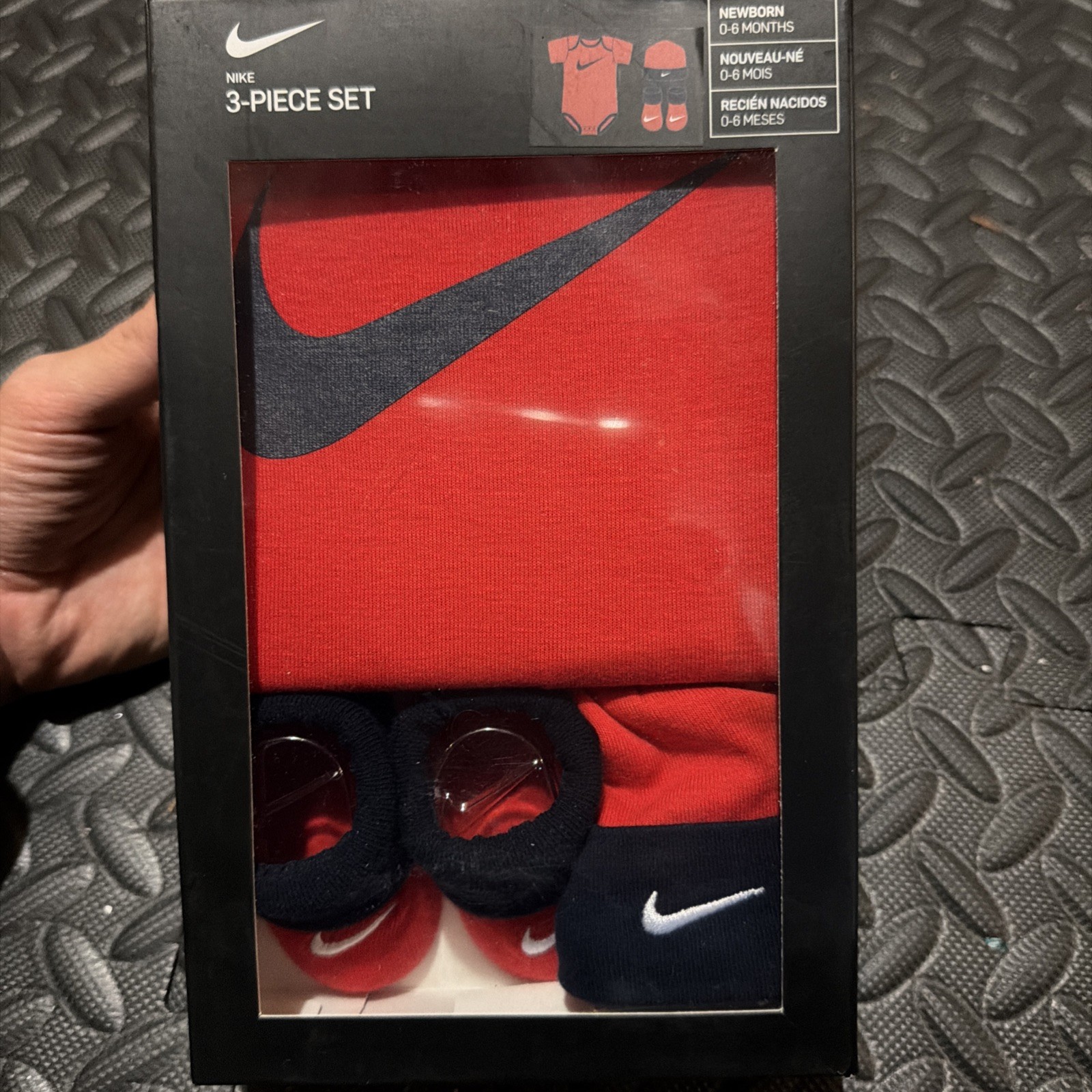 Baby Nike Bodysuit, Hat and Booties 3-PC Box Set, NEW CHECK DESCRIPTION