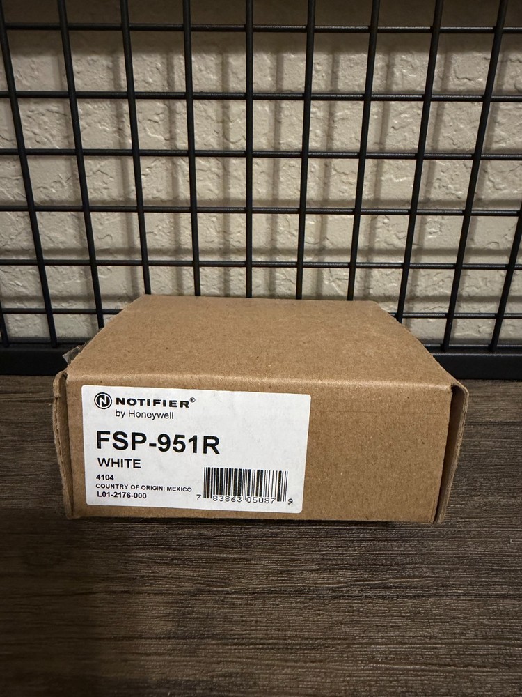 Notifier FSP-951R Adressable Smoke Detector Remote Test Capable