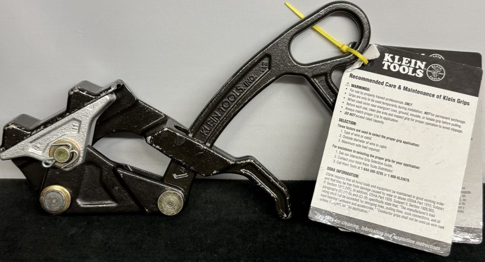 Klein Tools 16477-28 Wide Range Distribution Grip