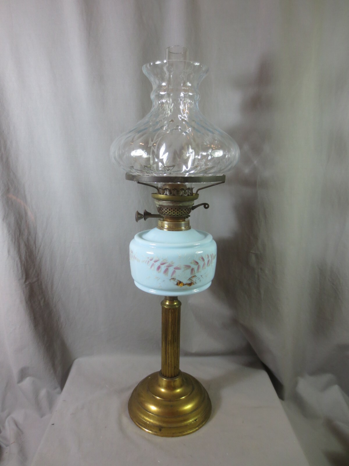 ANTIQUE DUPLEX OIL LAMP AND PATTERNED GLASS OIL LAMP SHADE