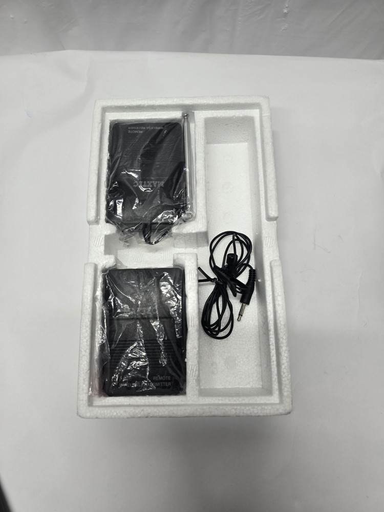 Maxtec MG-49S2 Wireless Microphone for Video Camera & Camcorder System Open Box