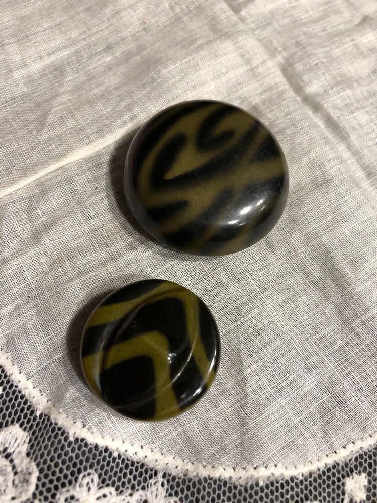 Celluloid Buttons Beautiful Color & Pattern Button Lot 112-13