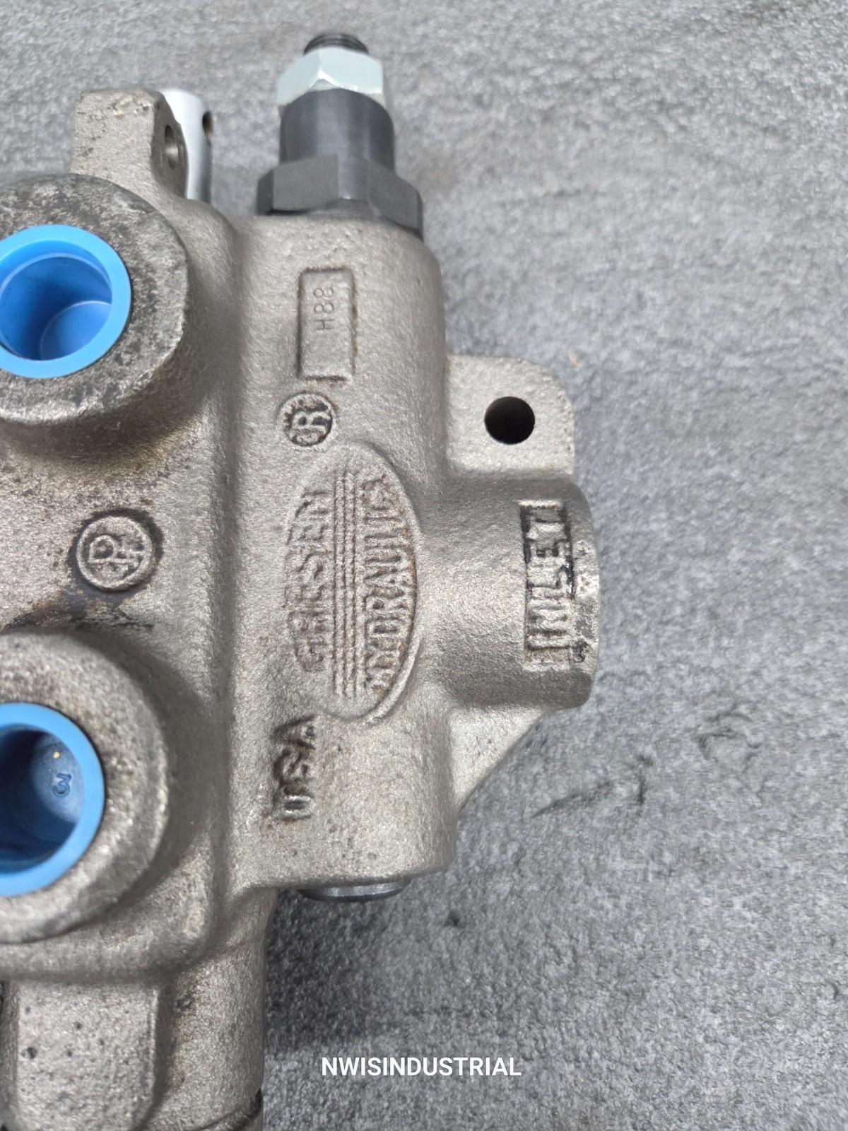 Gresen Hydraulics 2702 Hydraulic 2 spool control valve block