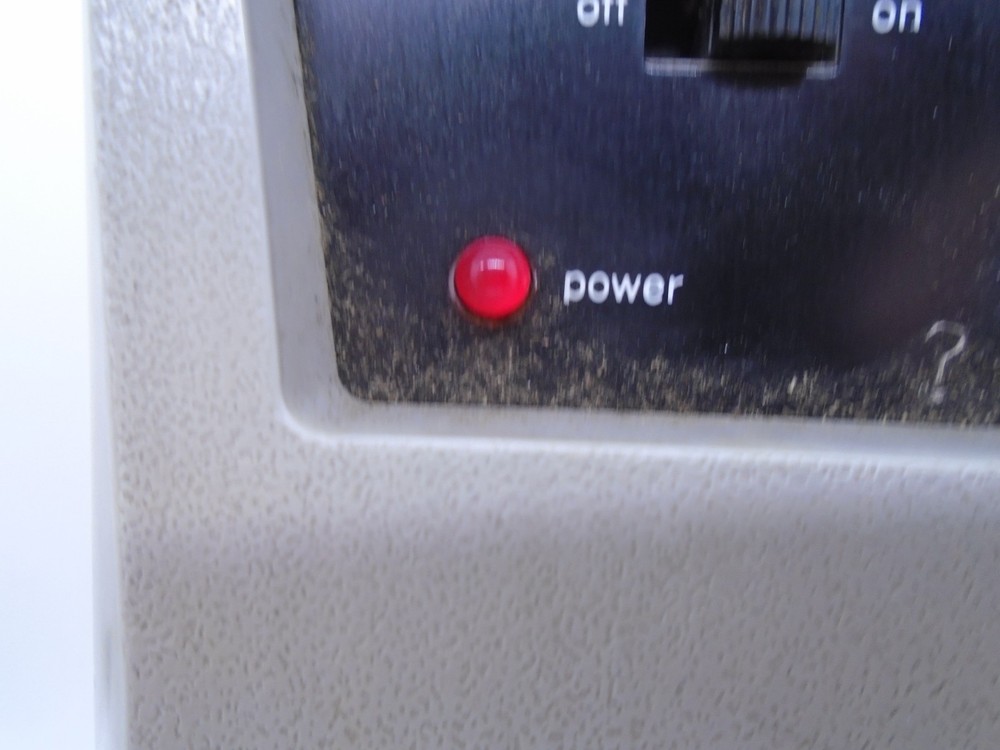 TIF 5500 Pump Style Automatic Halogen Leak Detector w/Case