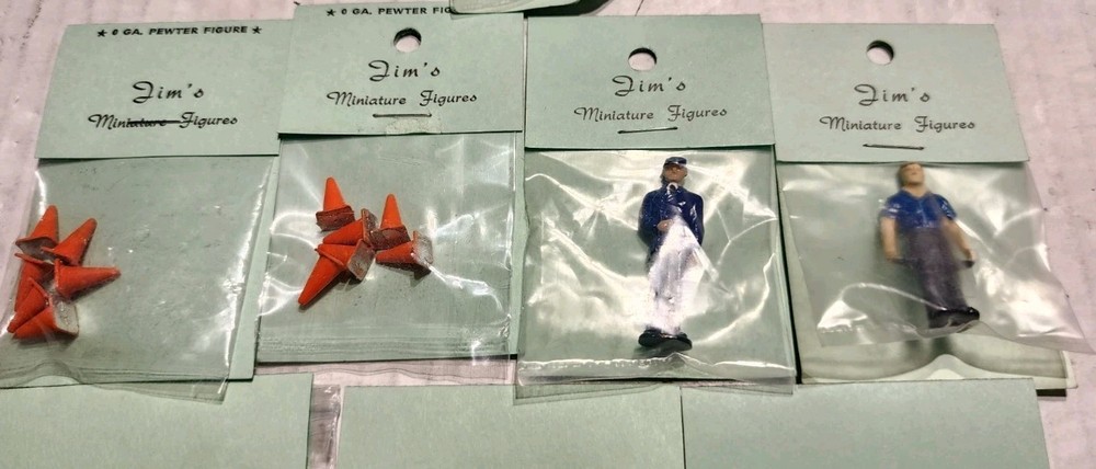 Jim's Miniature Figures O Scale Figures Set (8 Packages)