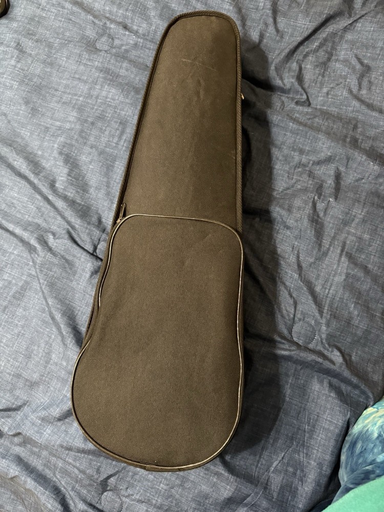 1/2 Violin Case/Gig Bag Backpack preowned nice! ￼