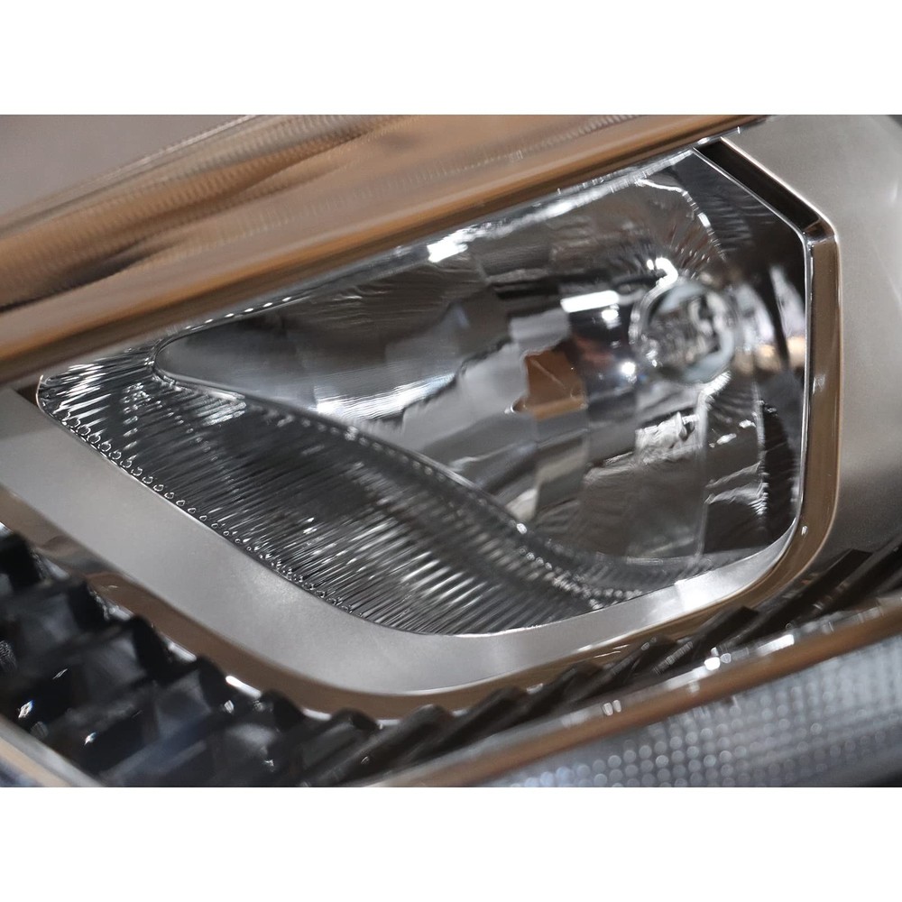 Escape 2017-2019 Front Halogen Headlight Assembly with LED DRL Left Driver Side