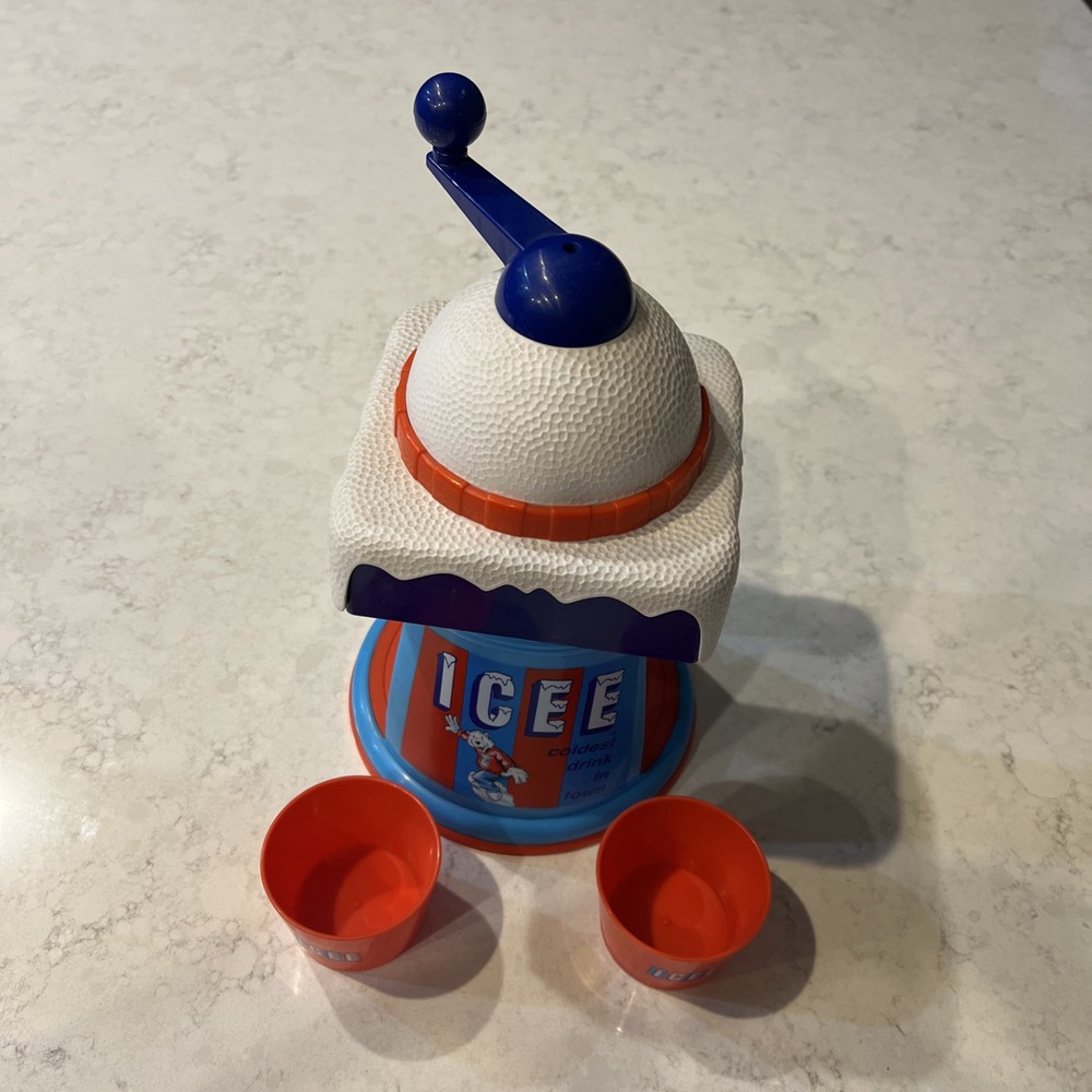 ICEE Machine W/2 Cups!! 2012 Hand Crank Machine