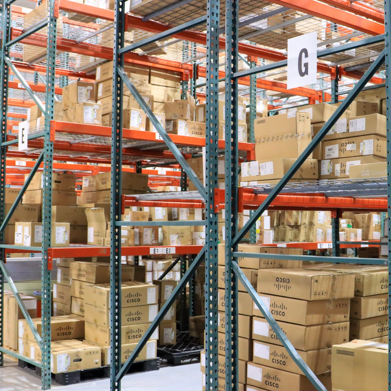 Axis P3818-PVE Outdoor 3 Sensor 180 Panoramic 13MP Network Dome Camera 02060-001