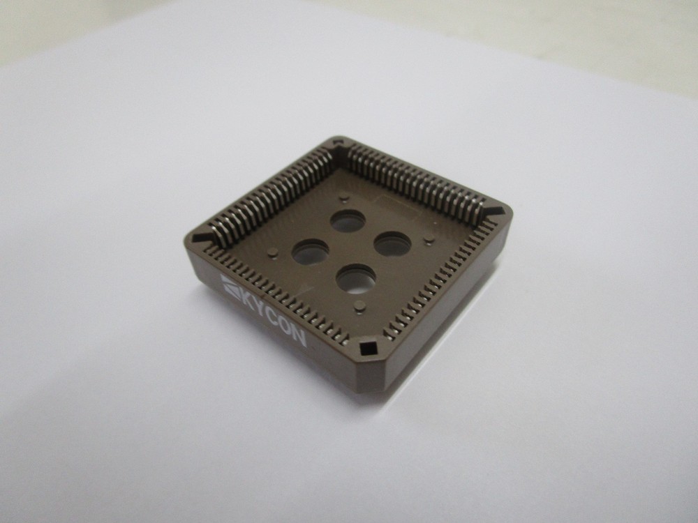 PLCC SOCKET 84-PIN THRU-HOLE COMMODORE AMIGA AND OTHERS ⚡𓇲 🔲