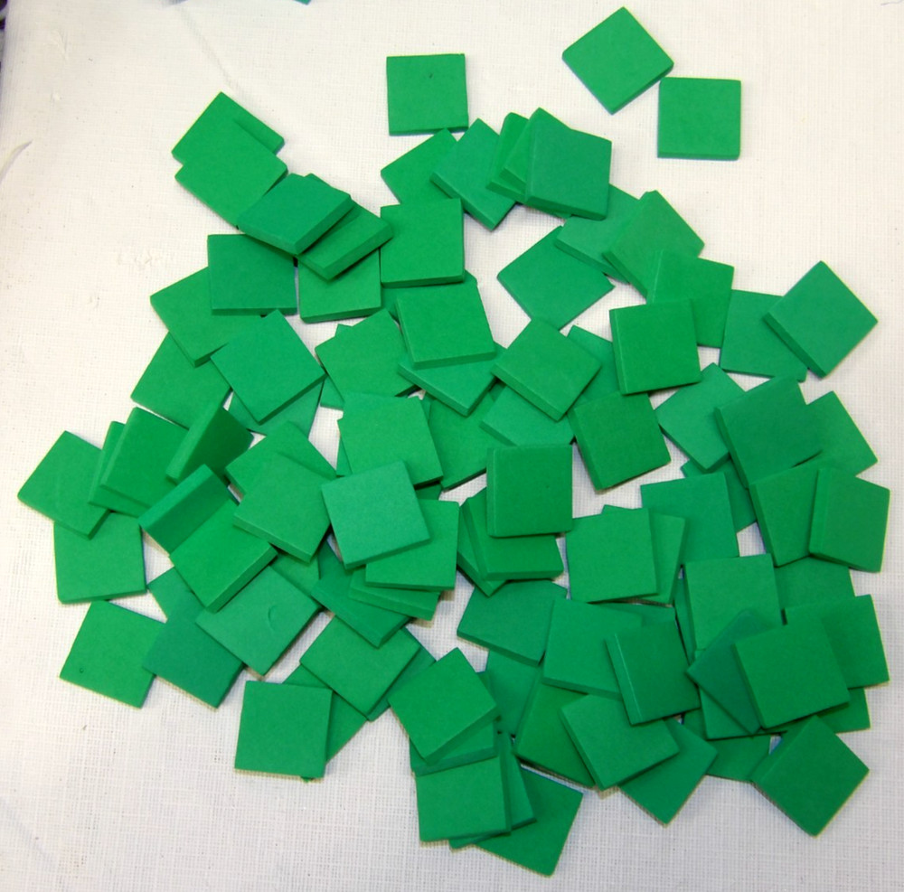 Math Manipulatives• Foam• 1700+ Pcs.• Various Math Sets w/ Extra Pieces!•