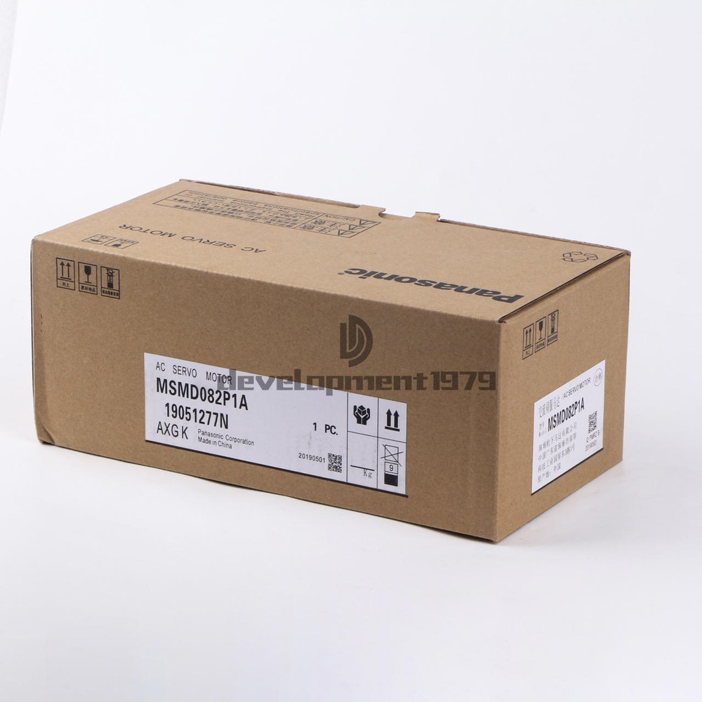 1PC NEW PANASONIC Servo Motor MSMD082P1A