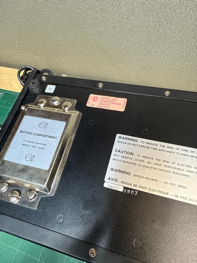 Shure FP16A Audio Distribution Amplifier, Input: 1 Output: 6 XLR