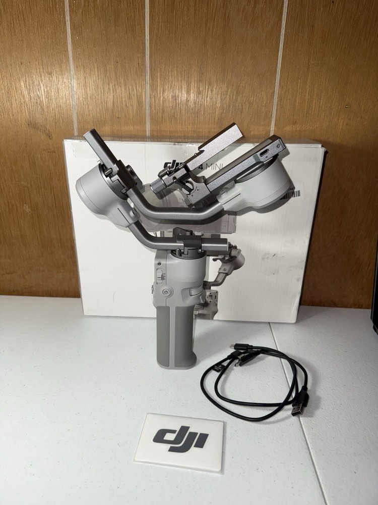 DJI RS 4 Mini 3-Axis Gimbal Stabilizer - Gray READ DESCRIPTION!!!