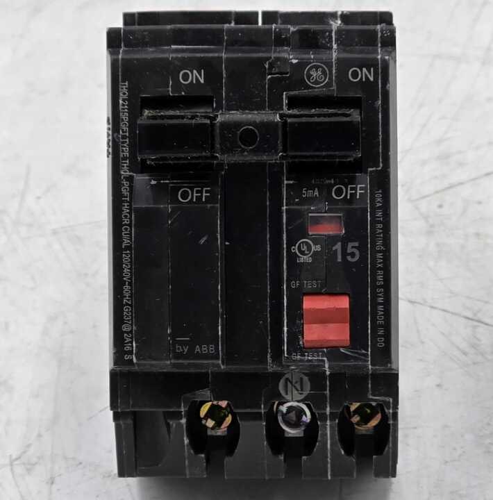 GE THQL2115PGFT Miniature Circuit Breakers (MCBs)