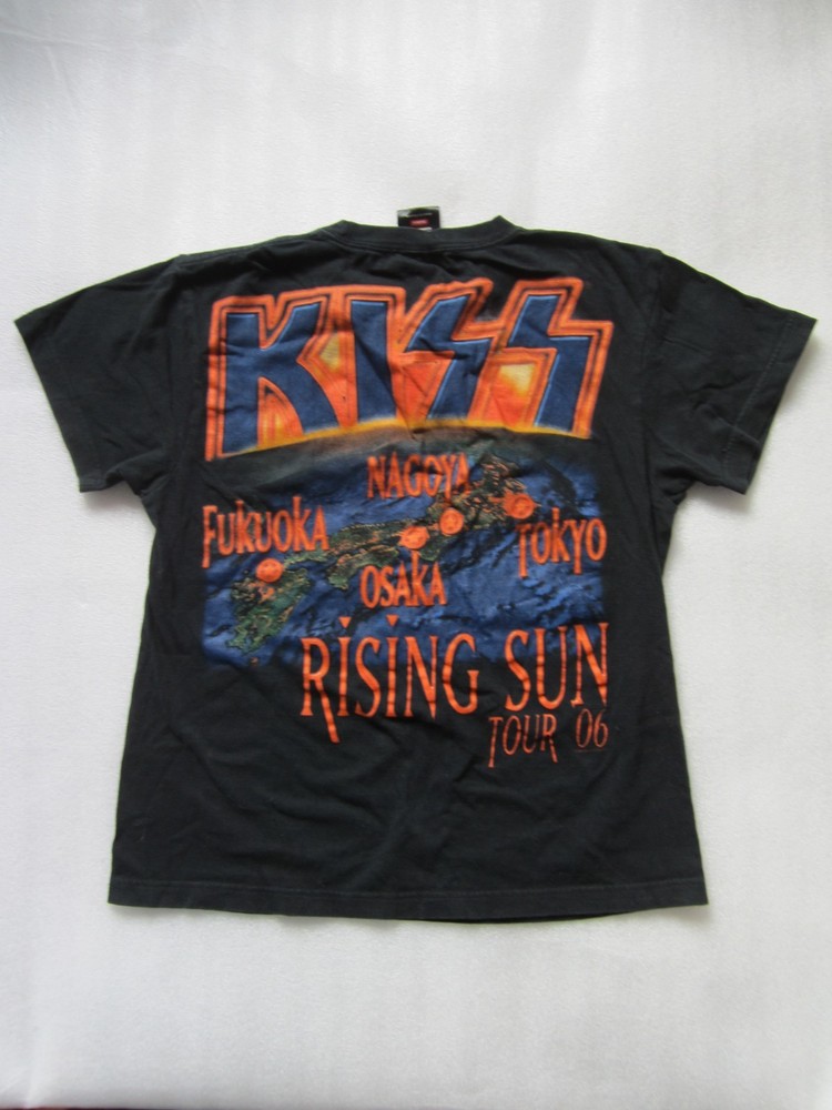 ORIGINAL VINTAGE 2006 KISS TOUR OF JAPAN OFFICIAL WOMEN’S 100% COTTON T-SHIRT