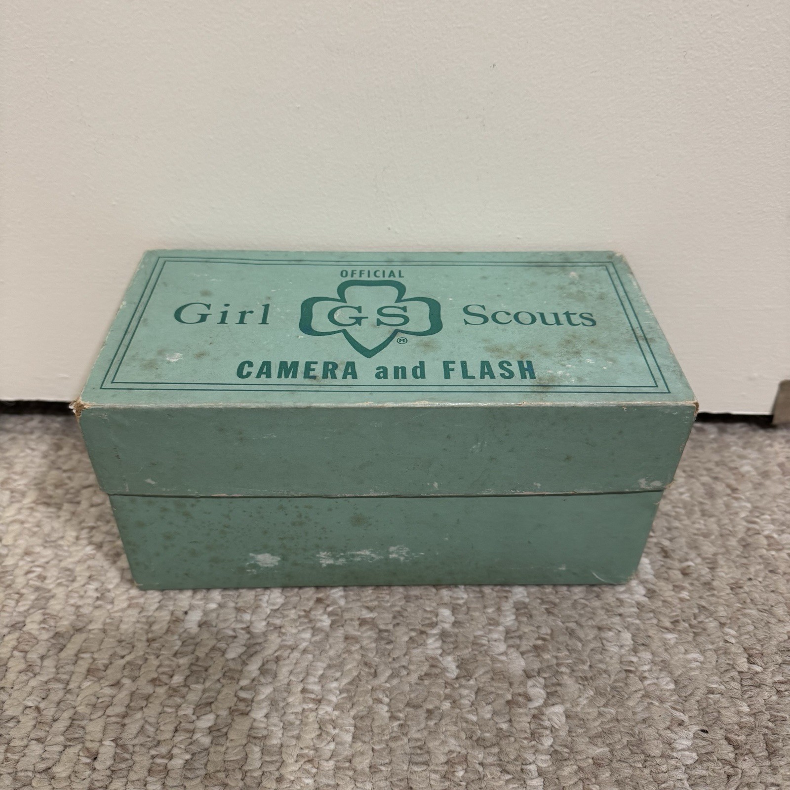 Official Girl Scouts GS Camera and Flash No. 11-813 OEM Box w/ original bulbs