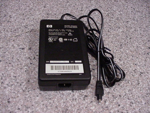HP POWER ADAPTER C7296-60024