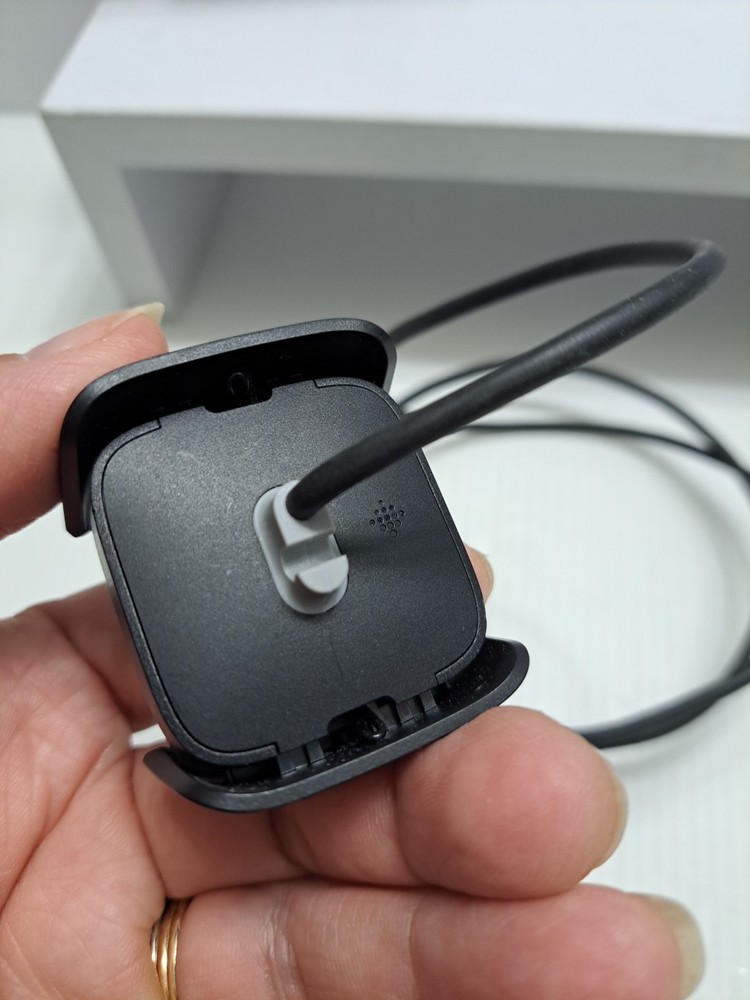 Fitbit FB171RCC Charging Cable for Fitbit Versa 2 - Black Untested *Read*