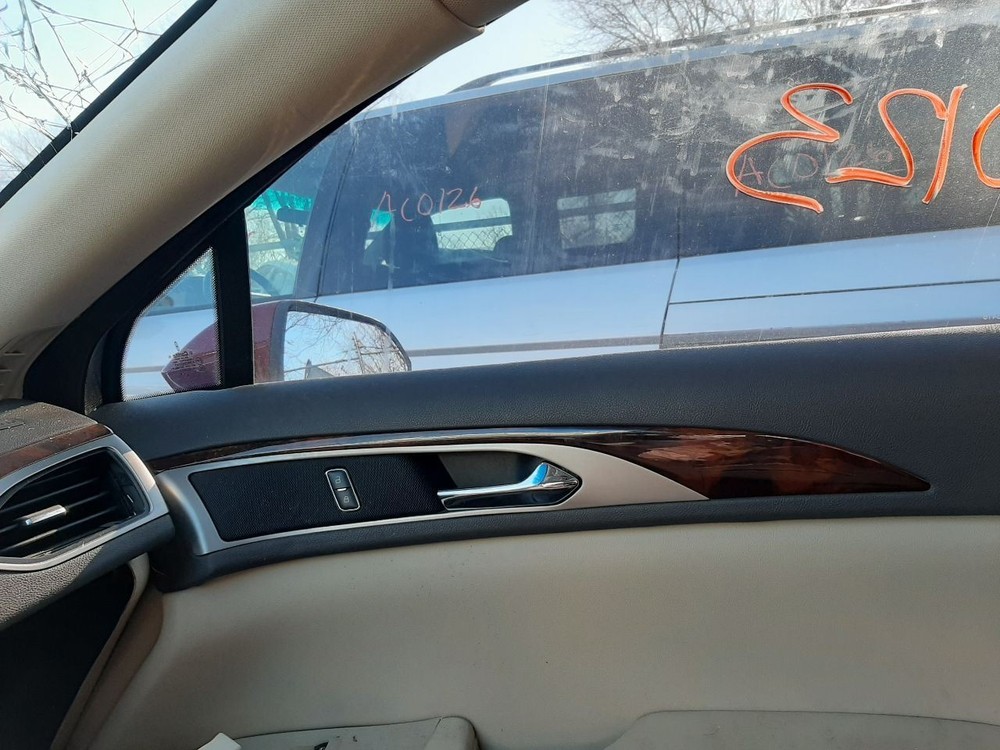 MKZ 2015 Air Shutter 868240